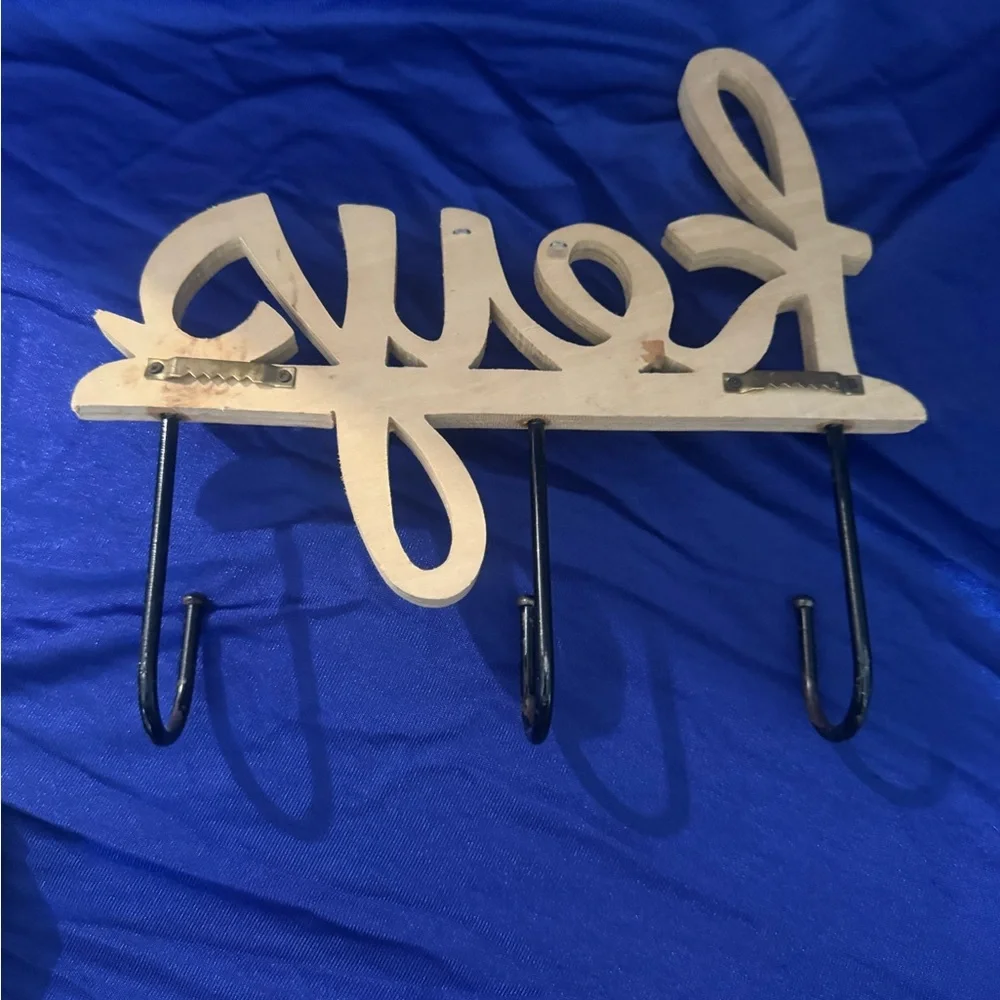 Vintage Style Oak 'Keys' Wall Hook